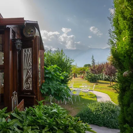 Къща за гости Pozar Park 3*